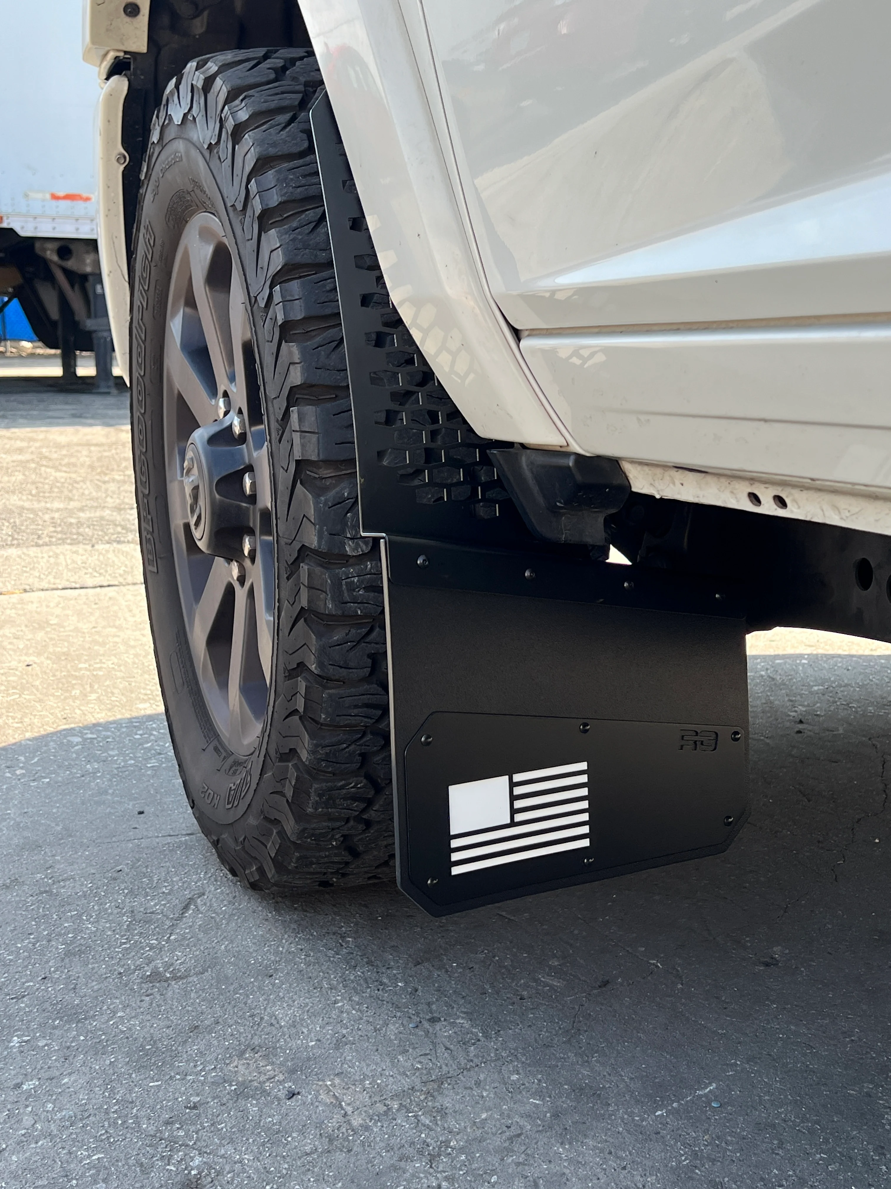 DUALLY REK MESH FRONT & REAR COMBO W/ RAM CUSTOM FITTING - Image 5