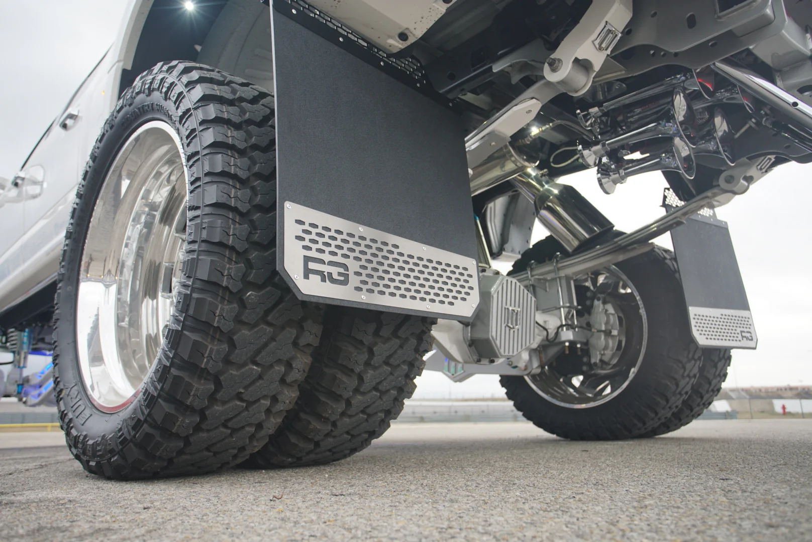 Dually REK-mesh Mud Flaps - Image 16