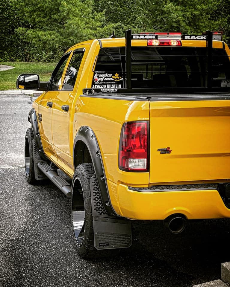 Black on Black - REK-mesh Universal Offset Mud Flaps - 1 set= 2 Flaps - Image 13