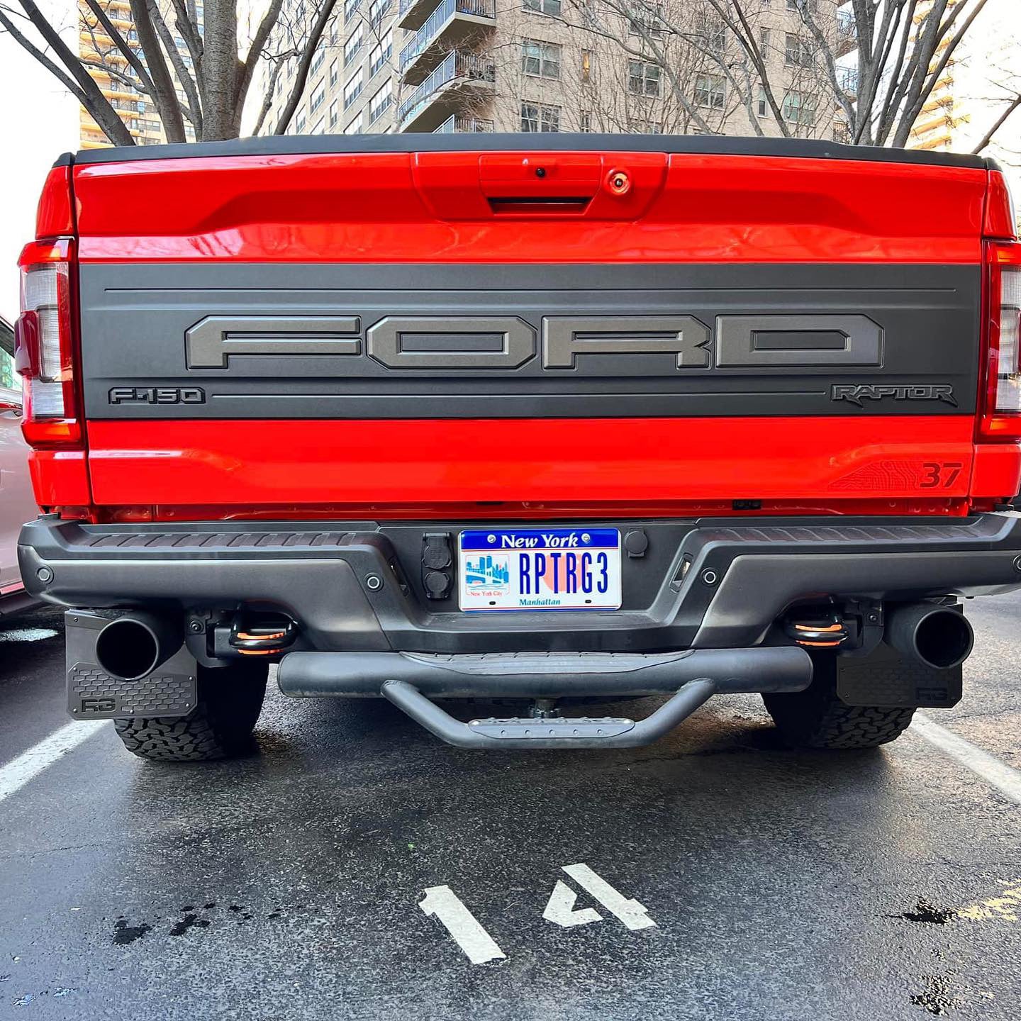 Black on Black - REK-mesh Universal Offset Mud Flaps - 1 set= 2 Flaps - Image 7